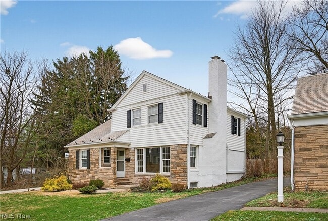 Building Photo - 20945 Halworth Rd