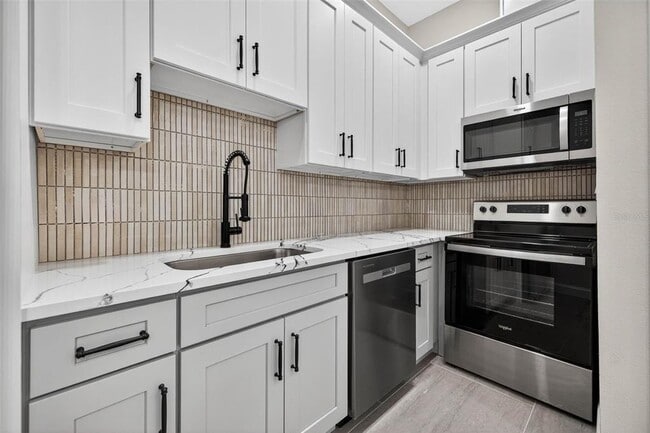 Building Photo - 5310 Dartmouth Ave N