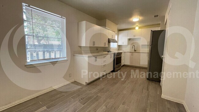 Foto del edificio - 13223 Southview Ln