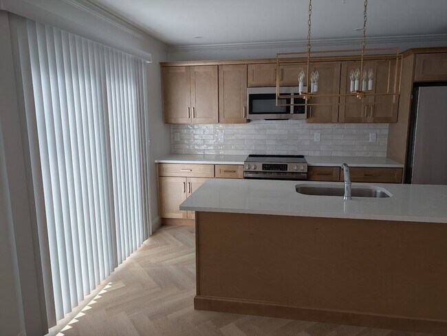 Foto del edificio - 778 S Main St