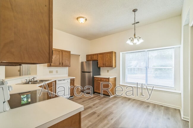 Building Photo - 10315 Atchinson Dr