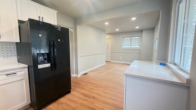 Building Photo - 13020 Estelle Rd