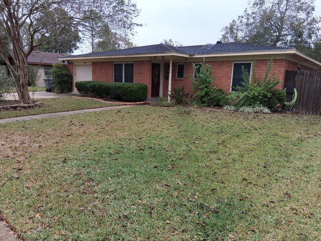 Foto del edificio - 4606 Begonia St