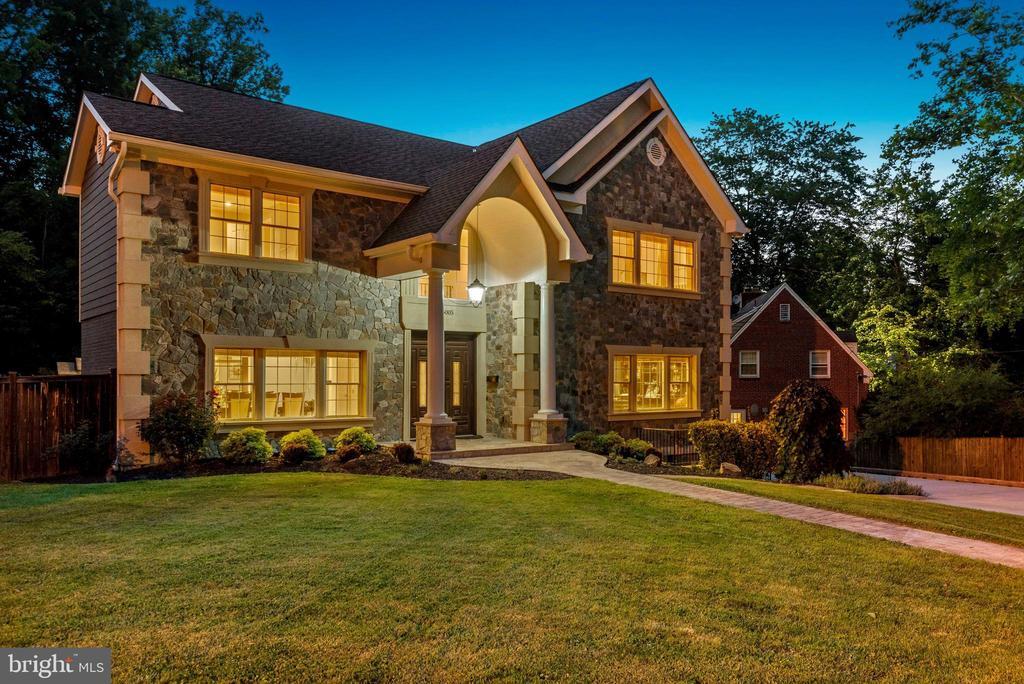 Foto principal - 6005 Selvyn Rd