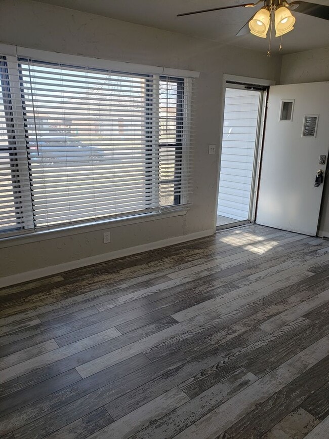 Foto del edificio - 2104 9th Ave