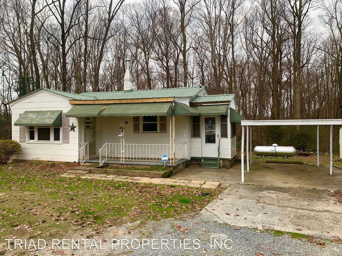Primary Photo - 2 br, 1 bath House - 147 DAVIS ROAD