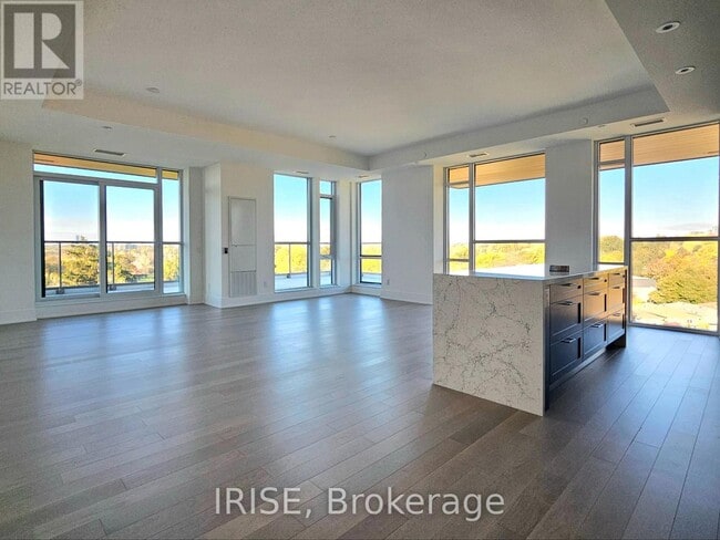 Building Photo - 397 Royal Orchard Blvd