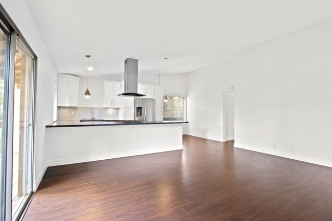 Building Photo - 25769 Marguerite Pkwy