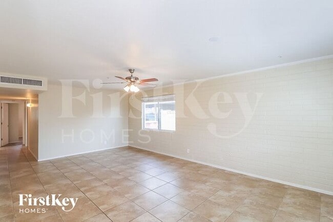 Building Photo - 2515 N 68th St
