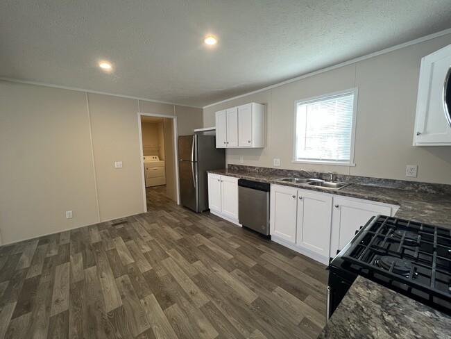 Building Photo - 266 Spruce