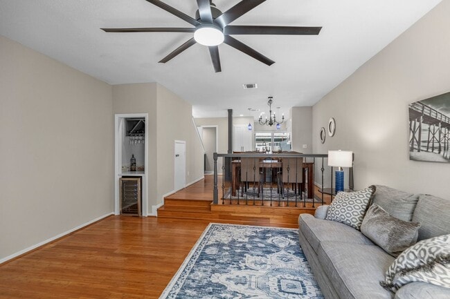 Foto del edificio - 5094 Glenmont Dr