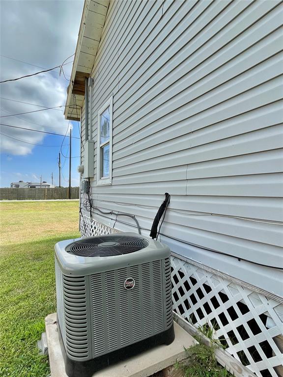 Building Photo - 2414 Duncan Dr