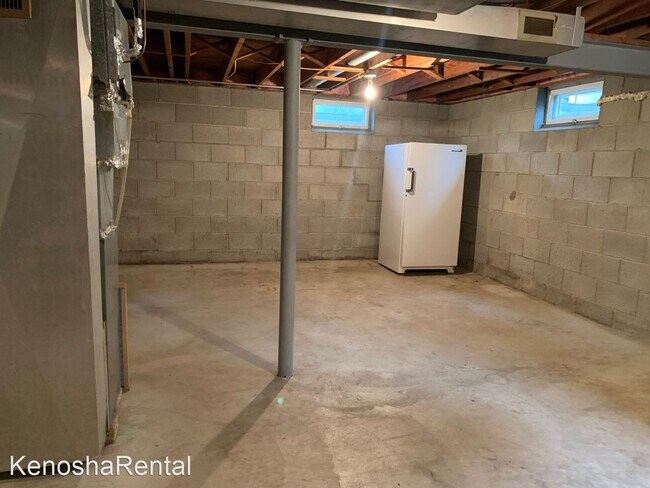 Building Photo - 3 br, 1 bath House - 2603 33rd Street