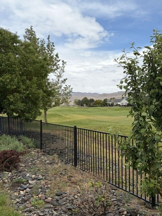 Foto del edificio - Dayton Valley Country Club