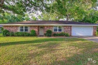 Building Photo - 54 Paddock Dr