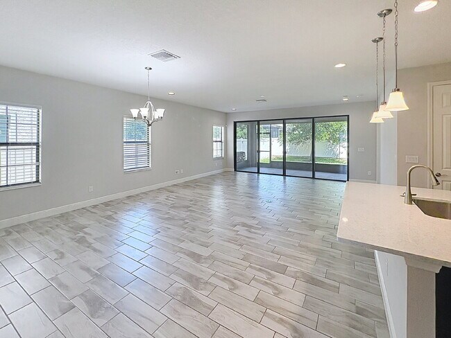 Foto del edificio - 11220 Fish Eagle Dr