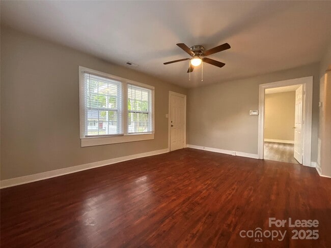 Foto del edificio - 742 Green St