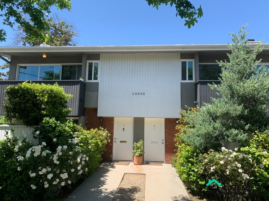 Primary Photo - 2 + 2.5 Spacious Studio City Unit Minutes ...