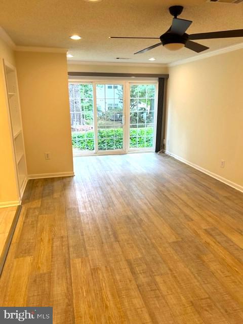 Building Photo - 3907 Golf Tee Ct