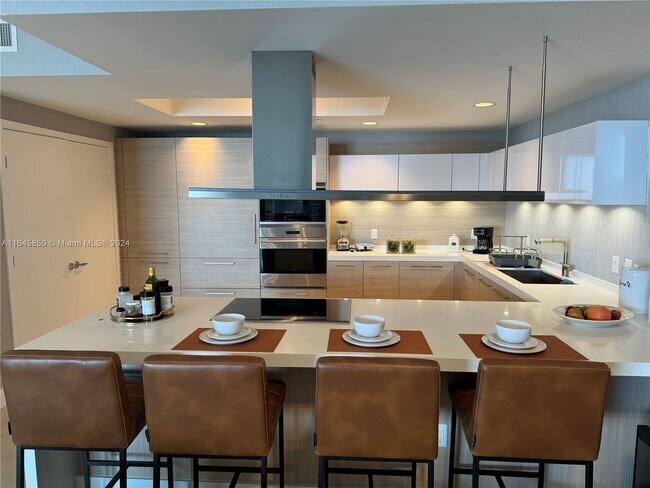 Foto del edificio - 17111 Biscayne Blvd