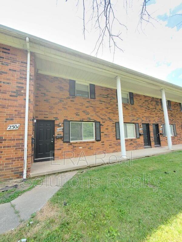 2299 Courtright Rd, Columbus, OH 43232 House for Rent in Columbus, OH