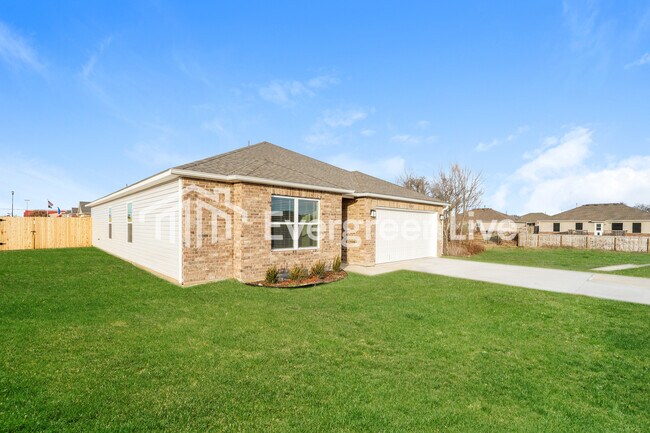 Building Photo - 10187 E Biswell Ln