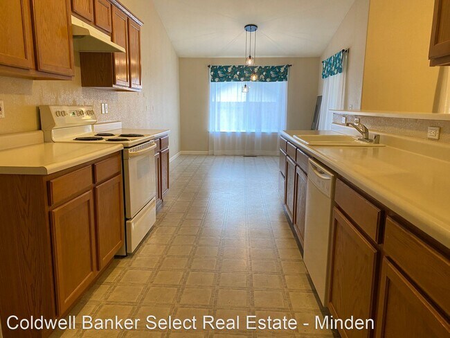 Foto del edificio - 3 br, 2 bath House - 252 Walker St