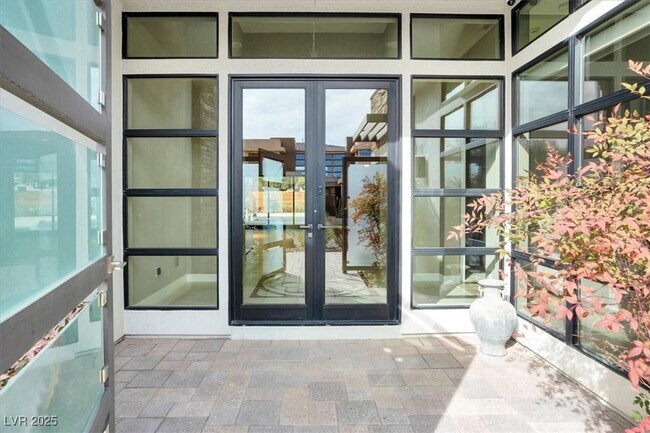 Building Photo - 32 Hunting Horn Dr