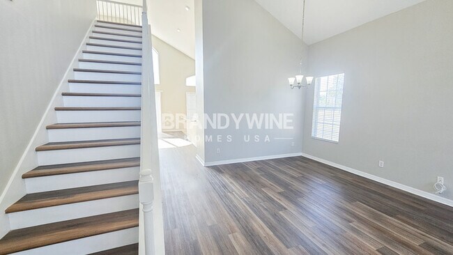 Building Photo - 16322 Laurel Garden Ct