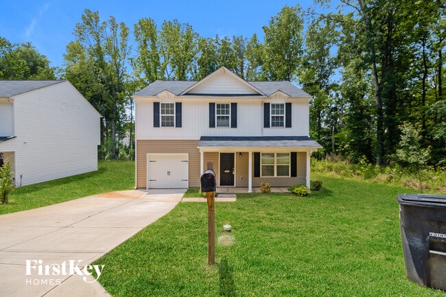 Building Photo - 4019 Maderia Dr NW