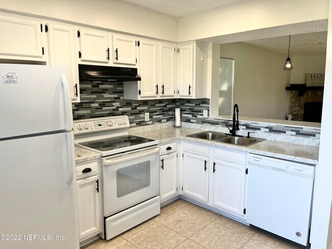 Foto del edificio - 2066 Utah Ave