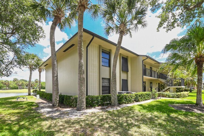 Building Photo - 20 Plantation Dr