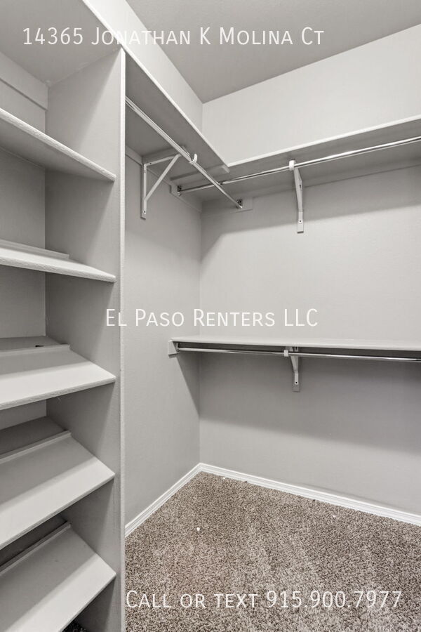 Foto del edificio - 14365 Jonathan K. Molina Ct