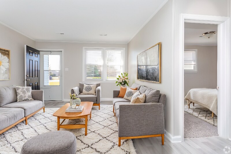 Foto principal - 2292 Onslow Dr