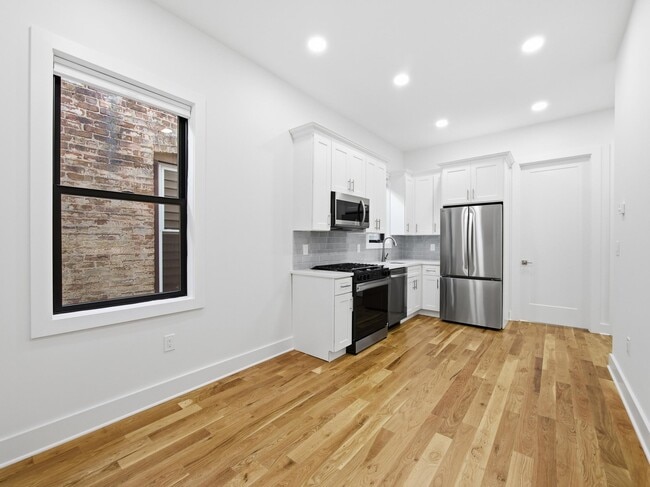 Foto del edificio - 858 West Side Ave