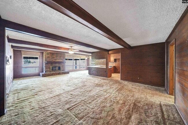 Building Photo - 212 S Lake Dr