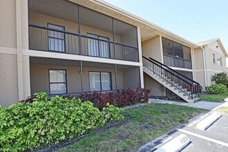 Building Photo - 5319 Summerlin Rd