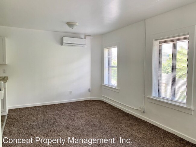Building Photo - 577 500 E