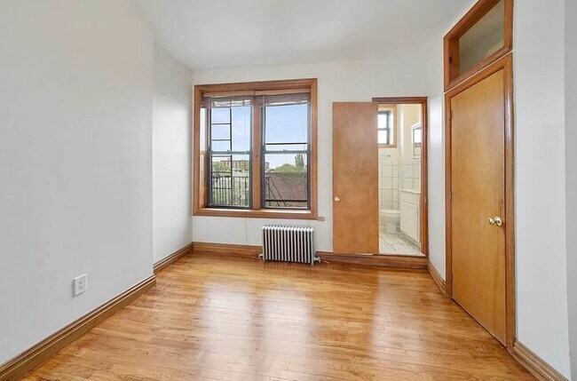 Foto del edificio - 493 Seventh Avenue