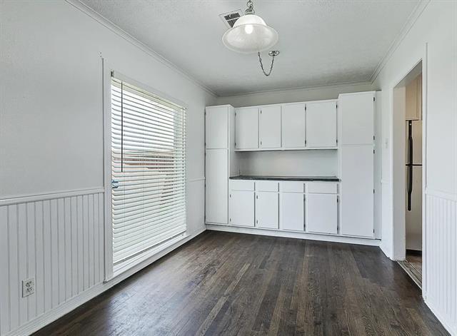 Foto del edificio - 6950 Hillcrest Ave