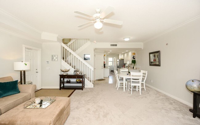 Building Photo - 1406 Burgos Dr