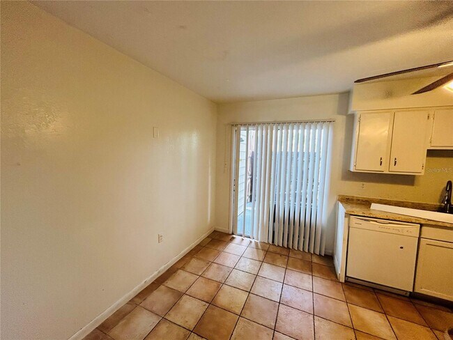 Building Photo - 1810 Warringwood Dr
