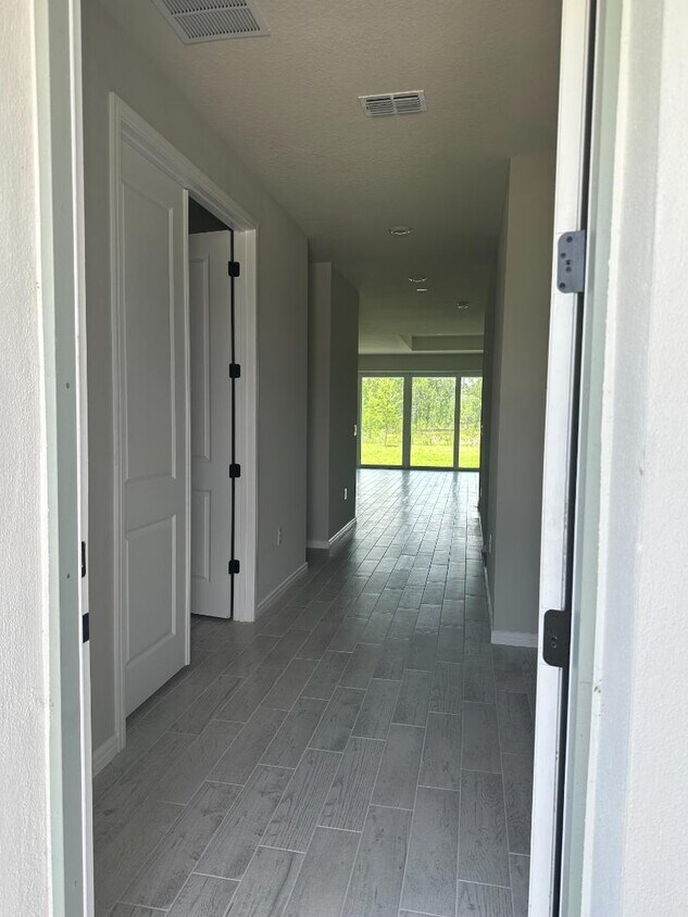 Foto principal - 17663 Saw Palmetto Ave
