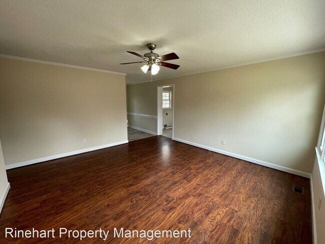 Building Photo - 3 br, 1 bath House - 105 Autumn Place