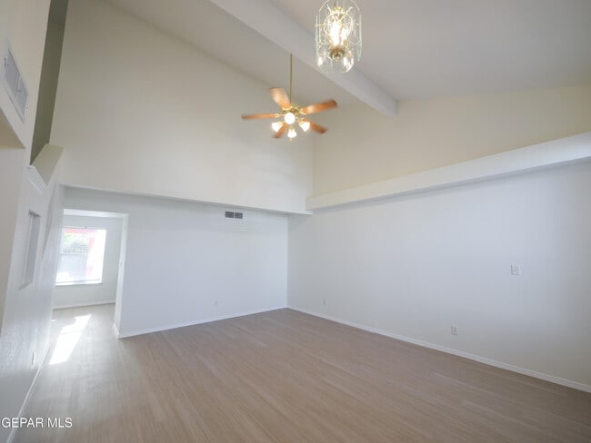 Foto del edificio - 3313 Tierra Yvette Ln