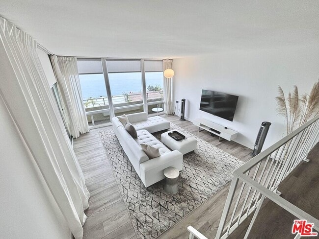 Building Photo - 18063 W Coastline Dr