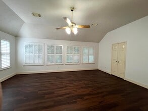 Building Photo - 12803 Birch Falls Rd