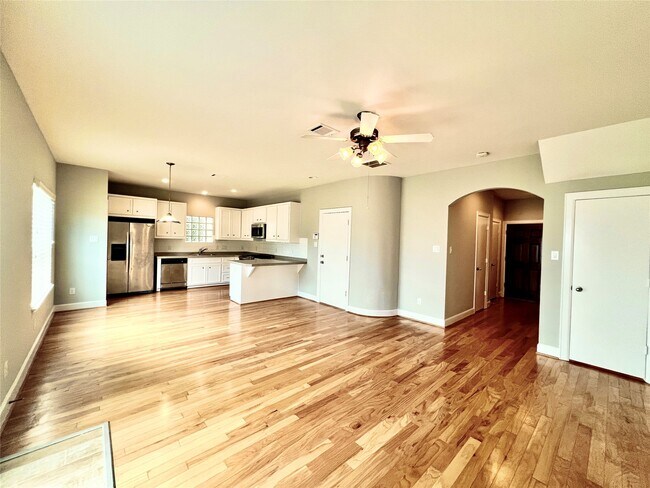 Foto del edificio - 3731 Main Poplar Dr