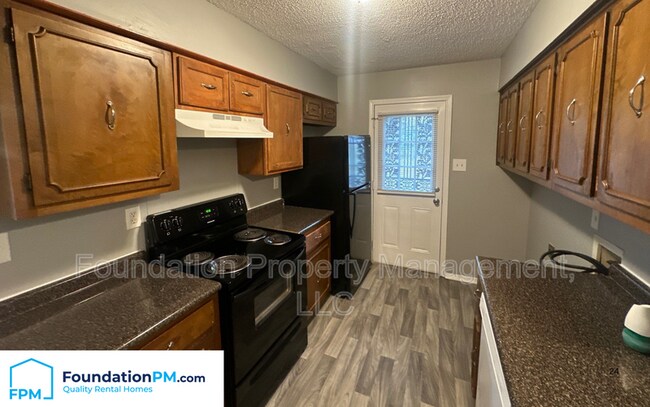 Foto del edificio - 4360 Howardcrest Dr