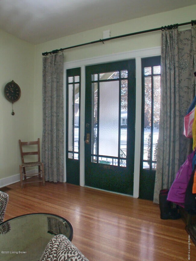 Foto del edificio - 2316 Carolina Ave